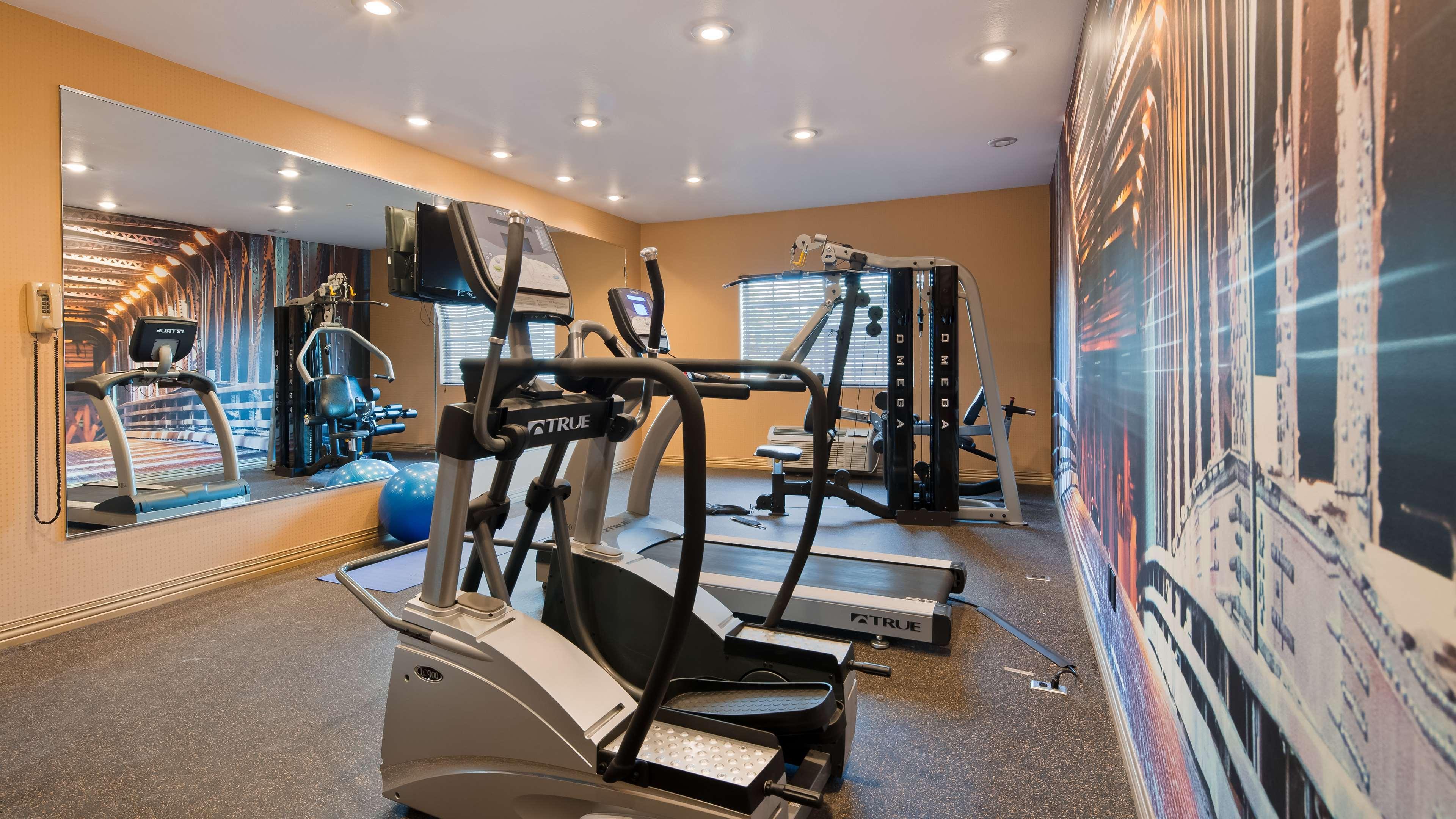 Best Western Manhattan Inn Экстерьер фото