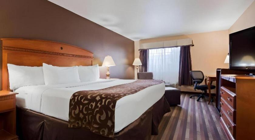 Best Western Manhattan Inn Экстерьер фото